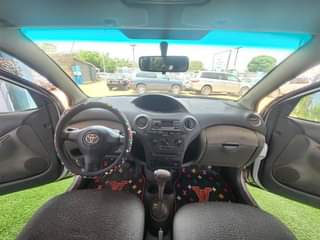 A picture of CLEAN Toyota Yaris