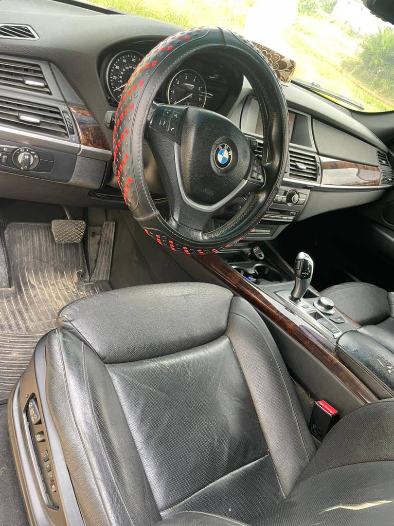 A picture of Neatly used registered BMW X5 2008model