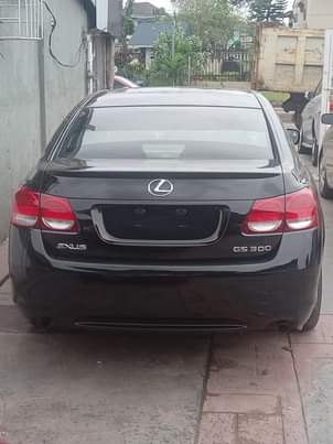 A picture of Lexus GS 300 BLACK 2006 MODEL