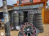 A picture of I sale brand New alloy wheels and tyres Kindly patronize