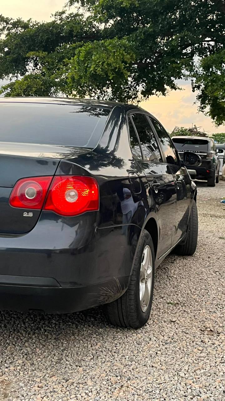 A picture of CLEAN 2008 VW JETTA