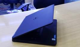 A picture of Dell latitude 7270