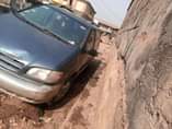 A picture of Toyota sienna 09038687464