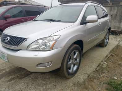 A picture of EXTREMELY CLEAN 2008 MODEL LEXUS RX350 Engine very Sound Gear