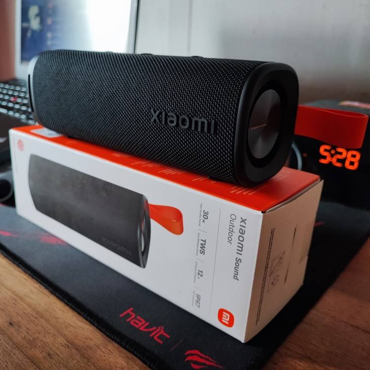 A picture of Xiaomi outdoor Bluetooth speaker 30 watts fulling water prove