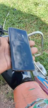 A picture of samsung s9