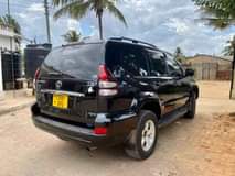 A picture of TOYOTA PRADO DIAMOND