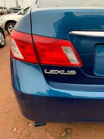 A picture of Lexus 350