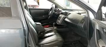 A picture of 2004 Nissan