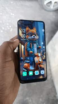 A picture of Oppo storage128 ram4 inakreck mbili nyembamba hazisumbui