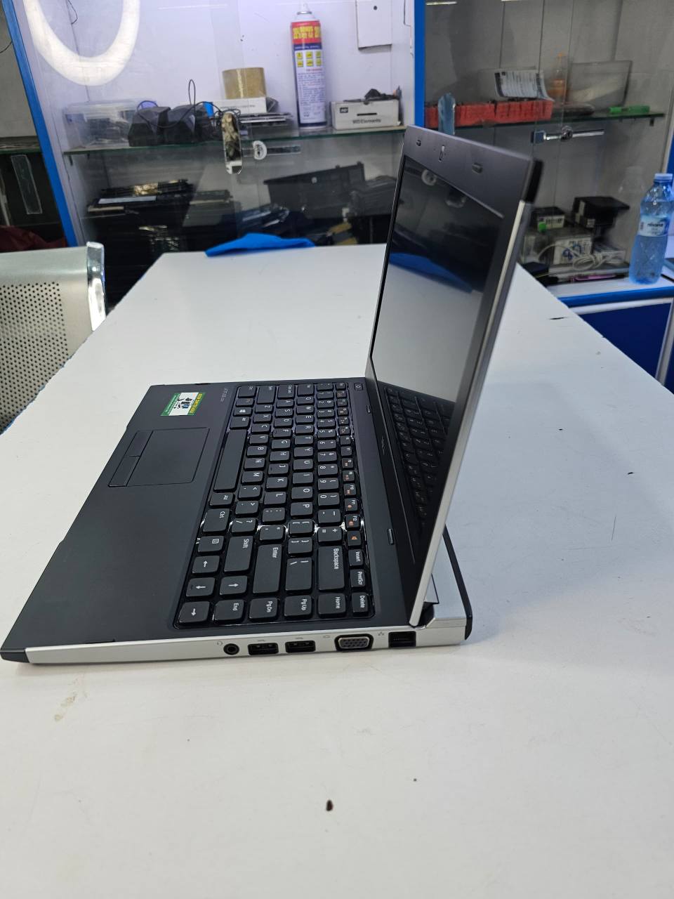 A picture of Dell latitude 3330