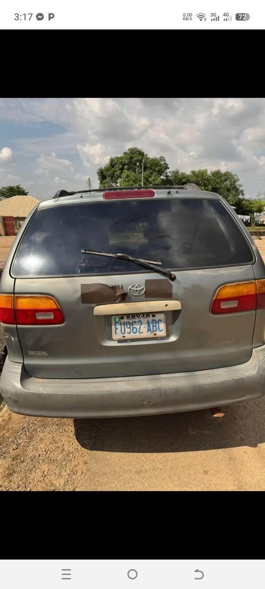 A picture of 2009 Toyota sienna