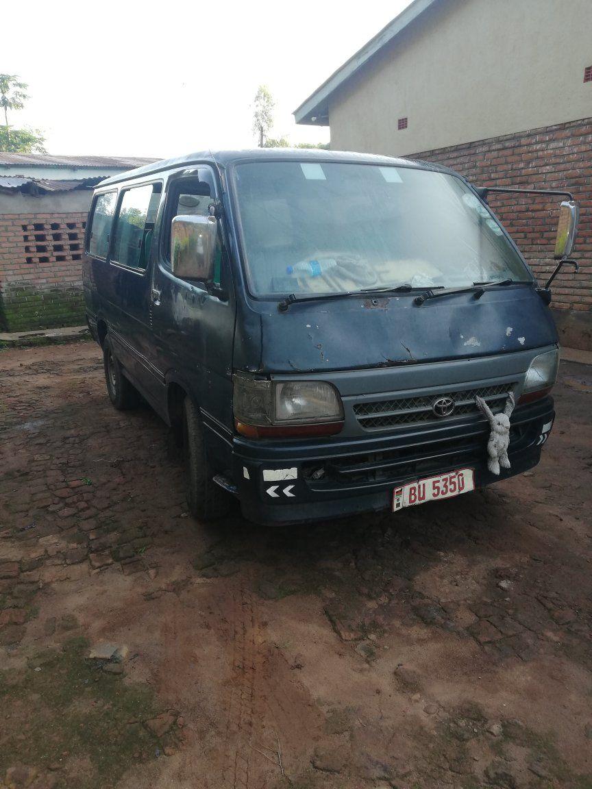 used toyota hiace
