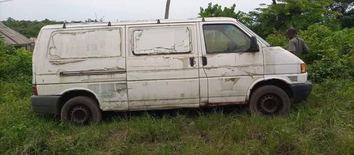 A picture of Clean Volkswagen bus
