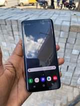 A picture of Samsung s9