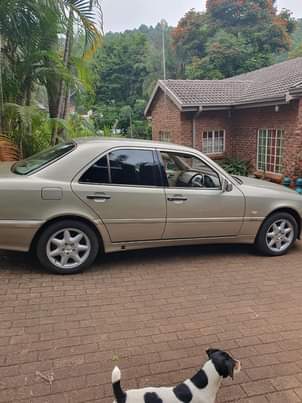 mercedes benz c240