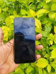 A picture of samsung j6