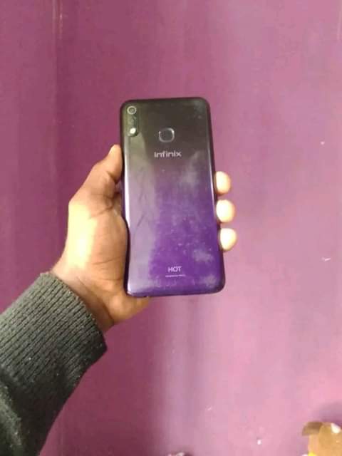 A picture of Infinix hot 8 lite