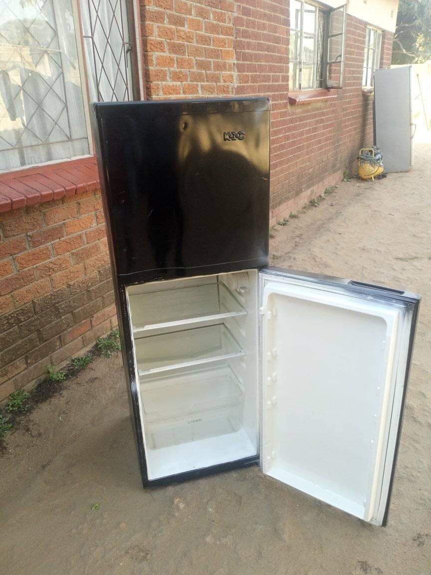 classifieds/fridges