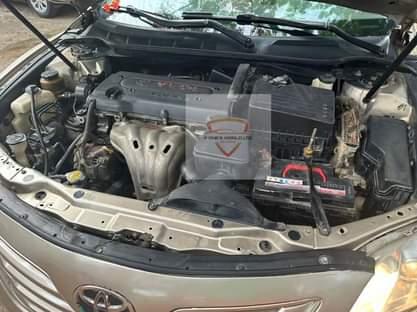 A picture of Extremely Clean Toyota Camry Engine Gear AC Sharp Year 2008