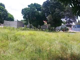 A picture of kiwanja nauza kipo kigamboni ungindoni kilometer moja kutoka main roand
