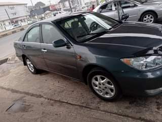 A picture of Toyota Camry 4 plugs
