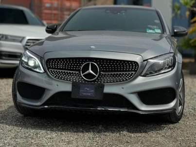 A picture of MERCEDES BENZ 0400