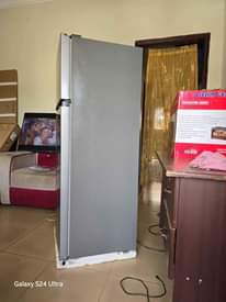 A picture of  Hisense 270 litres in banda kirekacallme0704678066 used for only