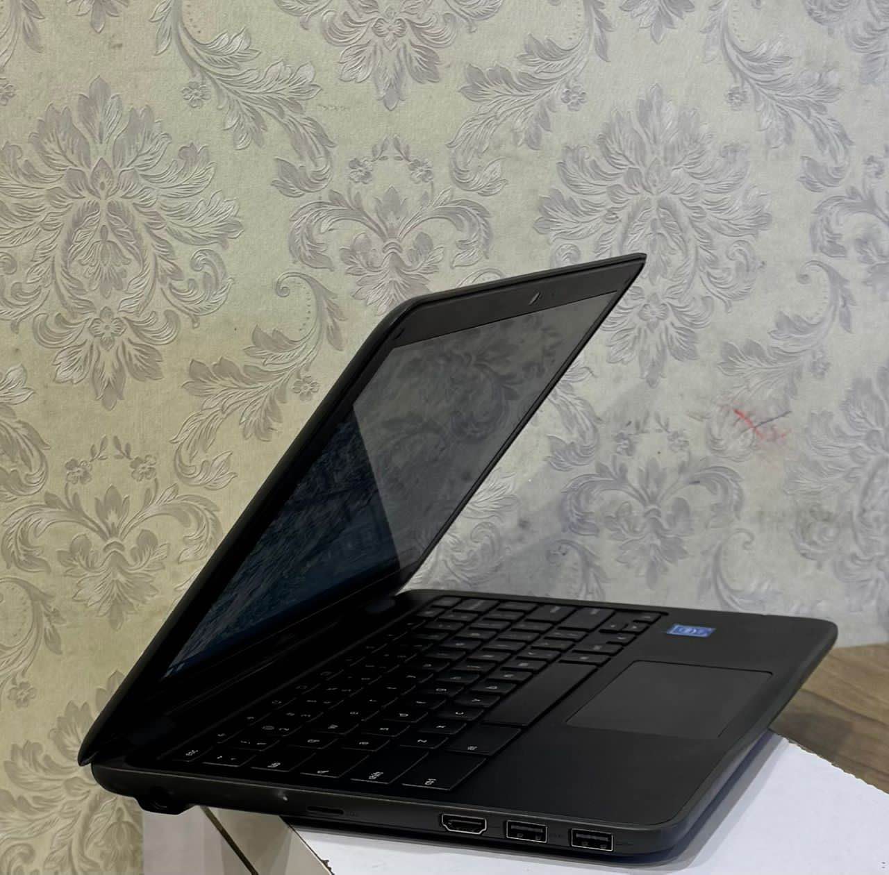A picture of DELL CHROMEBOOK 11 3180
