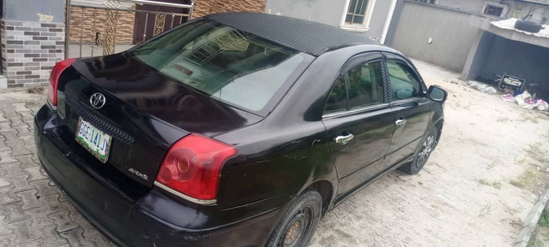 A picture of 2 005 Toyota Avensis Engine Gear 100 Android screen Reverse