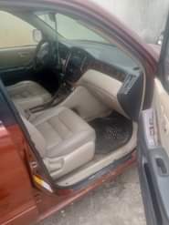 A picture of Dealer Market Fastest Finger on this Toyota Highlander 04 Model