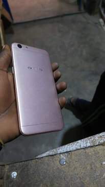 A picture of Oppo A57