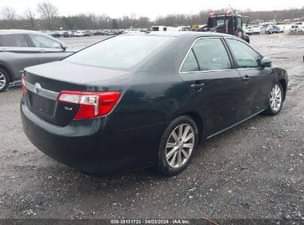 A picture of Toks and Total accident free Toyota camry xle 2013 model