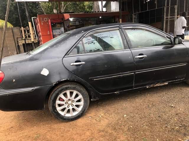 A picture of TOYOTA CAMRY