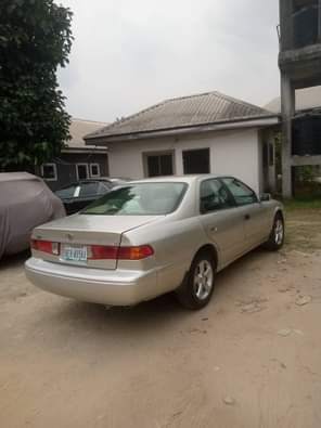 A picture of Neatly used Toyota Camry tiny big for sale flashed on