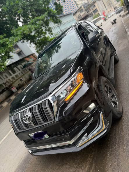 A picture of Toyota Land Cruiser prado