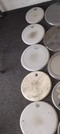 A picture of Drums skin snare Tom flootom base