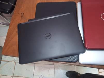 A picture of Dell latitude 5440