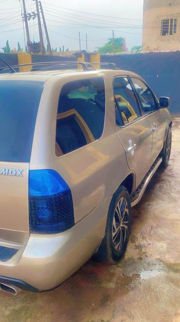 A picture of Awoof Deal 2006 Acura Mdx
