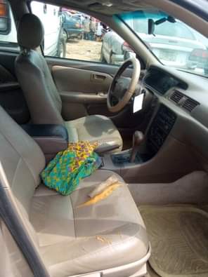 A picture of SMARTAUTOS Toyota Camry drop light Belgium untampered engine Gear untouched