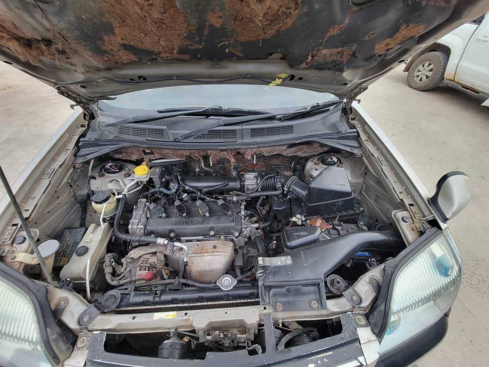 A picture of Nissan Extra
