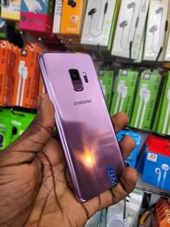 A picture of S9 64GB 4GB 380K 0758206953 CLEAR CAMERA FASTEST INTERNET CONNECTION