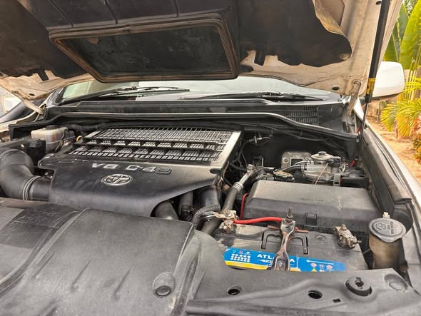 A picture of 2009 LANDCRUISER GX V8 FOR SALE