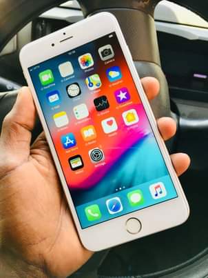 A picture of iPhone 6 Plus at 190k