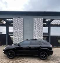 A picture of Foreign Used Lexus RX330 2006