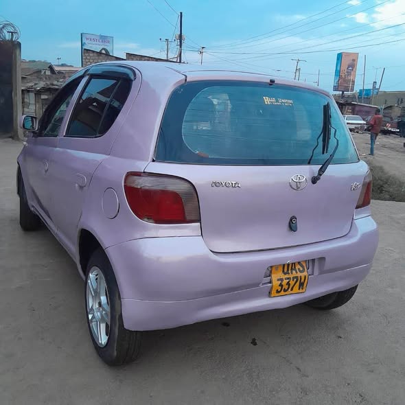 A picture of Vitz 5 5m