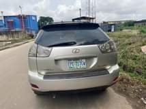 A picture of Lexus rx330 2006 surulere