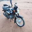 A picture of Pikipiki inauzwa ipo vizuli engene aijaguswa kabisa imetunzwa sana bei