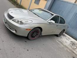 A picture of Trust MaxwellAutos For Good Cars Extremely Clean Lexus Es330 Please