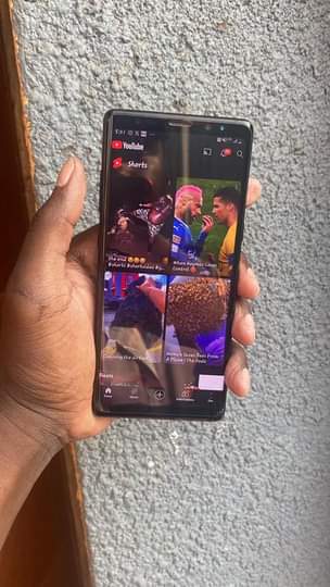 A picture of Samsung galaxy note 8